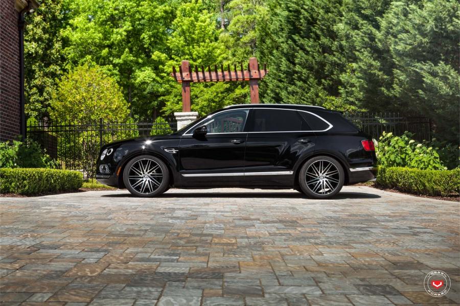  Bentley Bentayga on Vossen Wheels (VPS-307T) 2017 года  (фото 5 из 9)